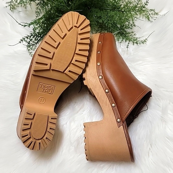 🎯Time & Tru | Faux Leather Platform Clogs - Picture 10 of 12
